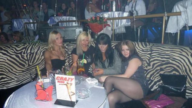 Секс С Проституткой В Ночном Клубе