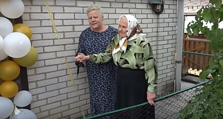 У Виннице поздравили с 100-летием Ольгу Пивторак, которая стала символом любви и заботы для 23 внуков и 63 правнуков