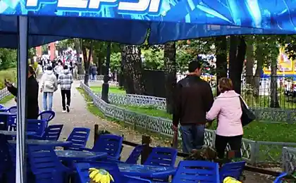 Теперь и с блинами не пускают!
