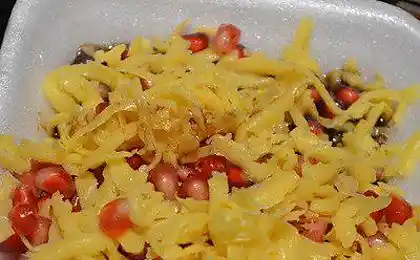 Незвичайне святкове блюдо! Сюрпризуйте своїх гостей з куркою, фаршированими та сиром.