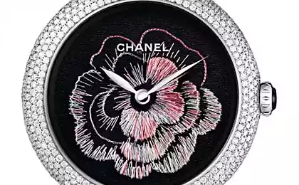 Часы Camelia Brode от Chanel