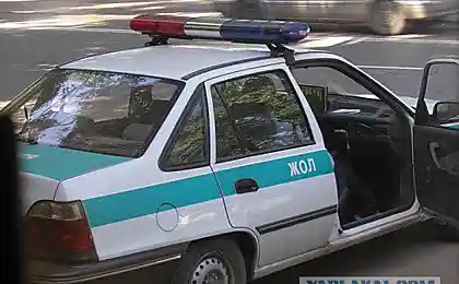 Зачем ментам в машине комп?