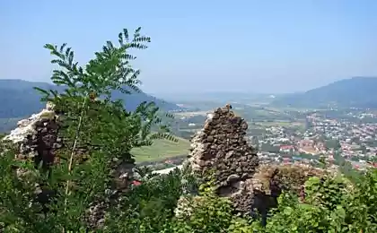 "Орлиное гнездо" Закарпатья - Хустский замок