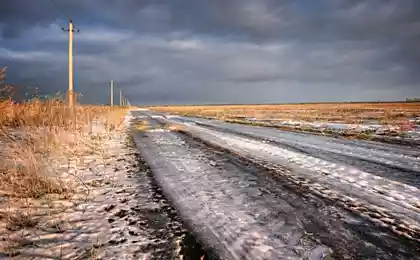 Американцы используют сыр как средство против льда на дорогах