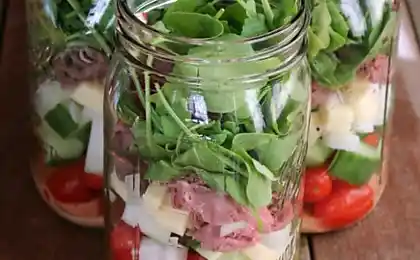 7 sorprendieron ensaladas que usted puede tomar con usted