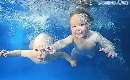 Детишки под водой