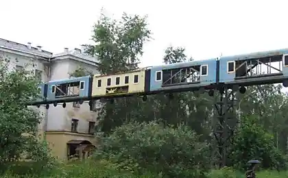 Летящий паровоз!