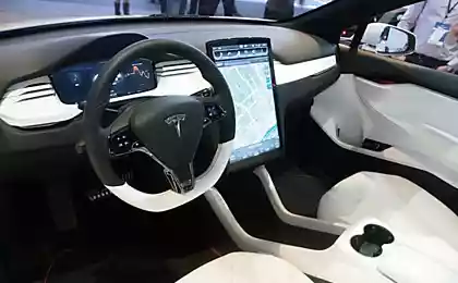 Tesla обещает автомобили без водителей уже через три года