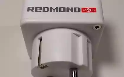 Умная розетка Redmond SkyPlug RSP-100S