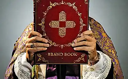 У самопромоційному агентстві D'Arcy Bible представлений у вигляді рекламної легенди