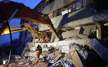 Earthquake в Туреччина (23 фото)