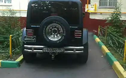 Месть у подъезда