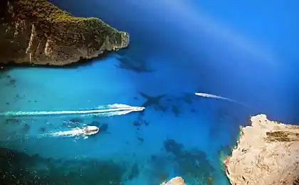 Navaia Bay, Блакитна перлина Греції