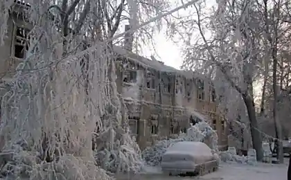 В Москве сгорел легендарный деревянный дом, "Дача Муромцева"