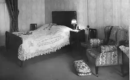 Los interiores revolucionarias de los apartamentos de san petersburgo