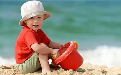 Sunburn і сонцезахисний екран для дитини