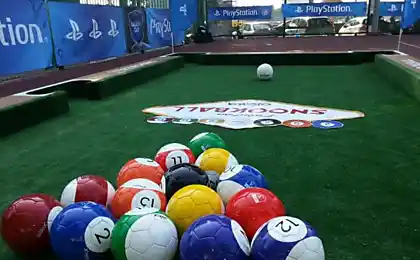 Snookball є басейн, де ви можете грати з ногами.