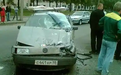 Що може зробити кота з автомобілем (10 фото)