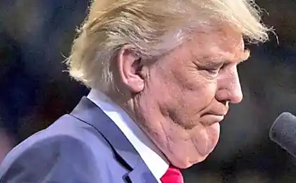 Donald trump, pidió a los reporteros de no publicar el error de la foto. Y eso es lo que ha salido de esto!