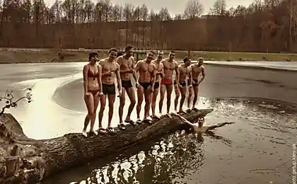 Зимове плавання