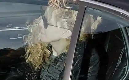 Забыла про прическу