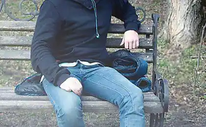 一个男人的故事或“如何让像一个怪物！”