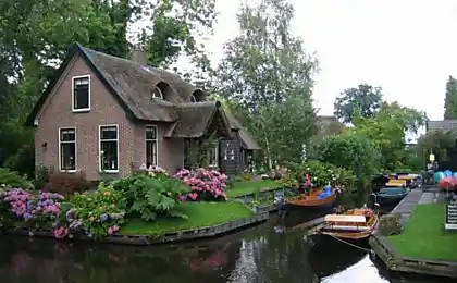 Нема доріг в Giethoorn. Не хочу залишити тут.