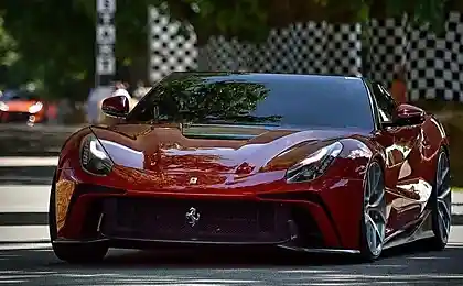 2014 Ferrari F12 Berlinetta TRS