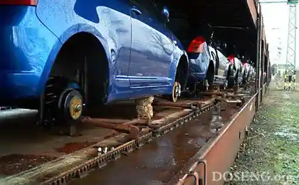 Как перевозят машины на поездах...