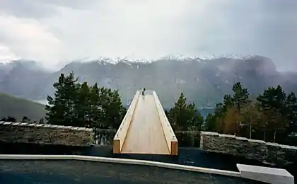 У Норвегії.