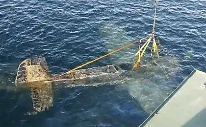 Достаем самолет времен 2-й Мировой войны со дна моря