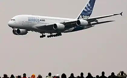 Airbus A-380 (24 фотографии)