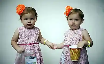Близняшки