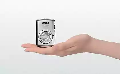 Coolpix S01 — самый маленький фотоаппарат от Nikon