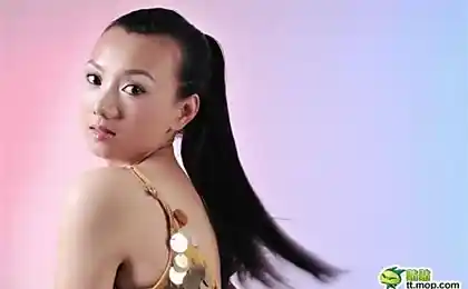 Как косметика и фотошоп меняет внешность