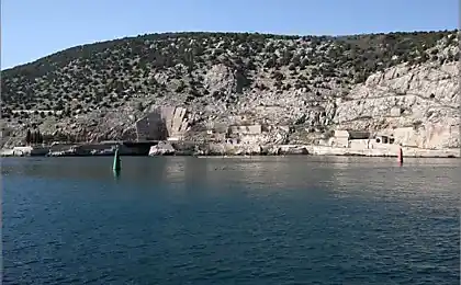 Колишня військова база в Балаклаві біля Севастополя