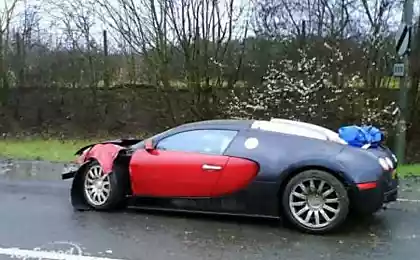 Новая потеря Bugatti Veyron (2 фото)