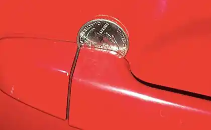 Якщо ви бачите монету на дверцятах автомобіля – діяти відразу!