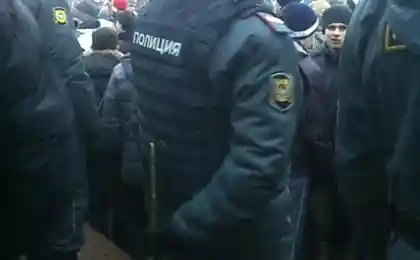 Революцию в болото!