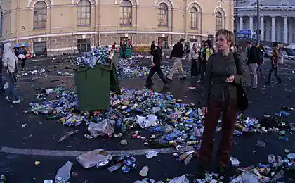 Фотографии после фестиваля "Алые Паруса" в Питере.