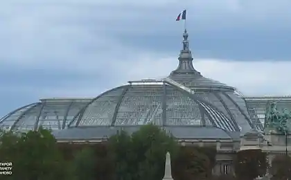 Большой дворец (фр. Grand Palais) в Париже.