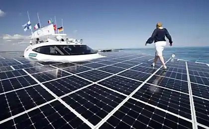 Яхта Turanor PlanetSolar на солнечных батареях