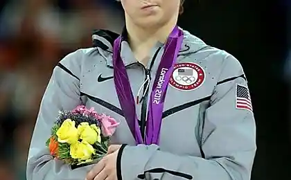 Лицо McKayla Maroney