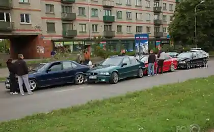 Встреча фан-клуба BMW в Риге. Хоть и смешно, однако и жалко.