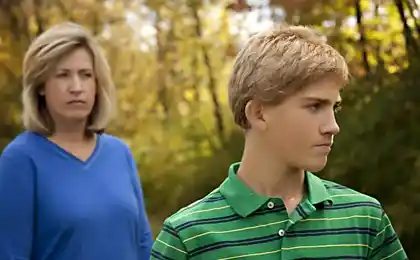我发现我16岁的儿子 已经和一个女孩约会了, 现在我不知道该怎么办。