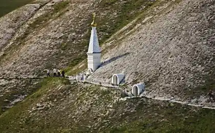 Svyato-Spassky cave monastery: Golgotha and the Garden of Gethsemane in the village of Kostomarovo