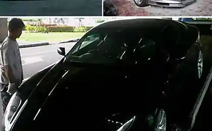 Про Астон Мартін.