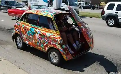 Незвичайні автомобілі з виставки Woodward Dream Cru