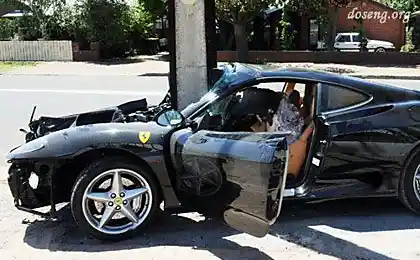 У Австралії один Ферарі менший.