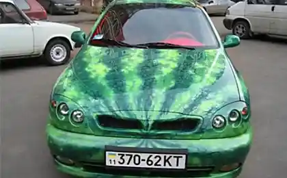 Арбуз на колесах